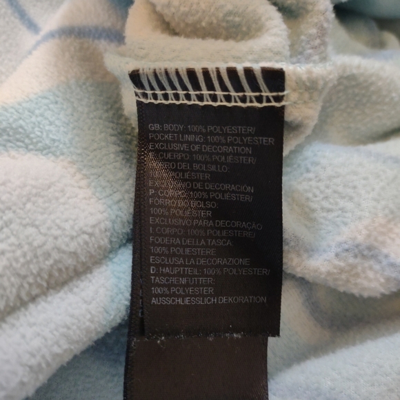 The North Face Women’s Cowl Neck Fleece Pullover - Picture 10 of 10